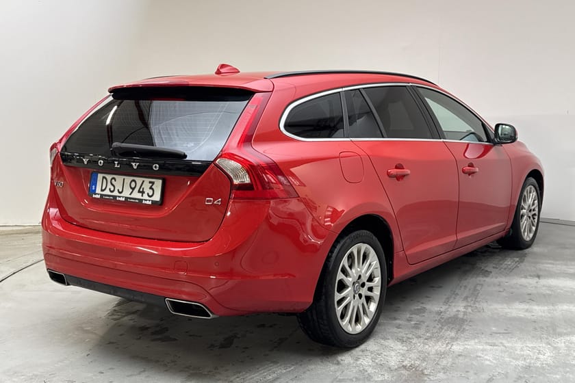 Bild 3 av Volvo V60 D4 (181hk) Momentum Helläder Värmare