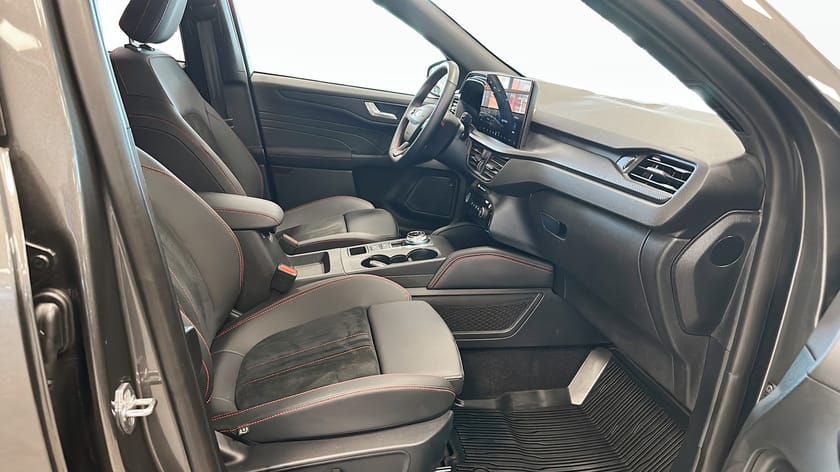 Bild 3 av Ford Kuga Plug-In Hybrid ST-Line X 2.5 243hk | Dragkrok