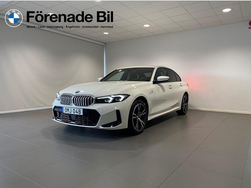 Bild 1 av BMW 330e xDrive Sedan M-Sportpaket Sportstolar Drag