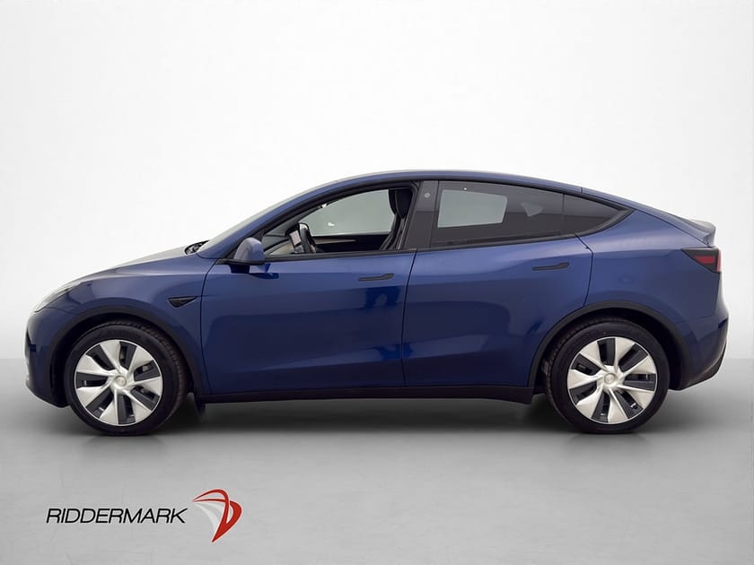 Bild 3 av Tesla Model Y Long Range AWD Pano Dragkrok AP Svensksåld