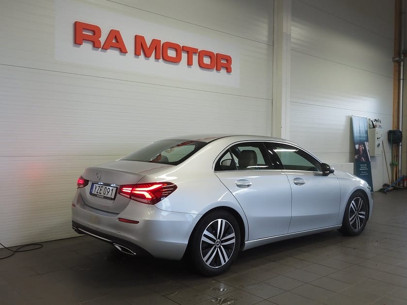 Bild 4 av Mercedes-Benz A 180 Sedan