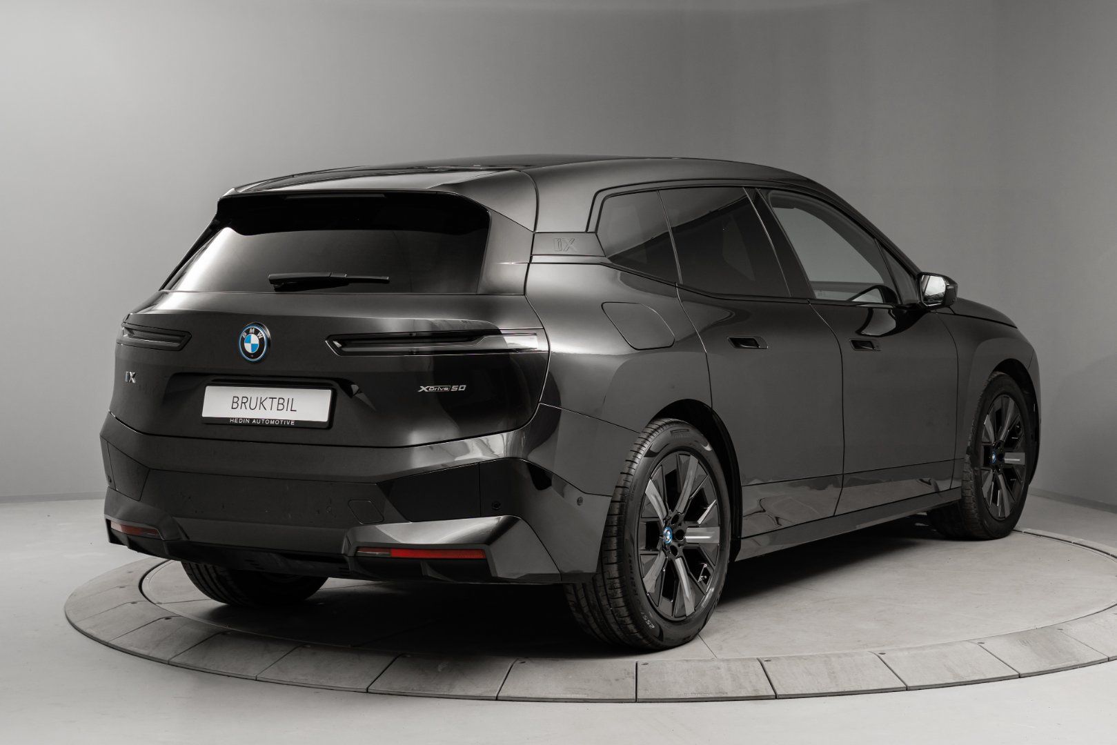 BMW iX xDrive50, 524hp, 2023
