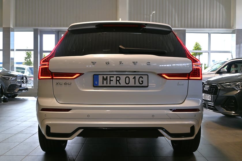 Bild 4 av Volvo XC60 Recharge T6 AWD 350hk Ultimate Dark 21" Drag
