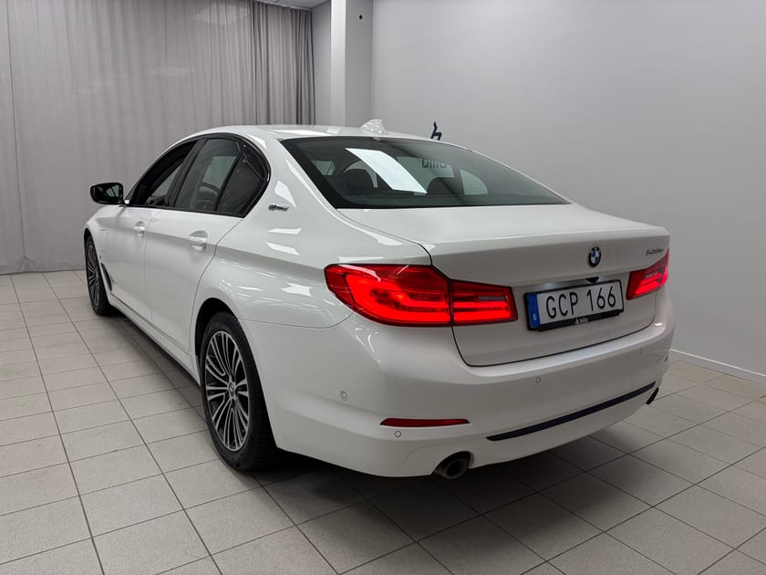 Bild 4 av BMW 530e iPerformance Sedan 