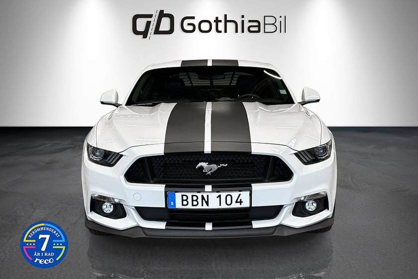 Bild 2 av Ford Mustang GT 5,0 V8 SHAKER Trend Sync2 421hk Nybes Nyservad