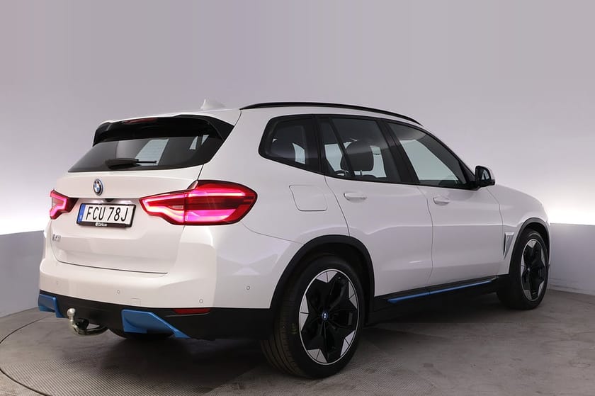 Bild 5 av BMW iX3 Charged Plus Pano HUD 360 H/K Elstol Drag