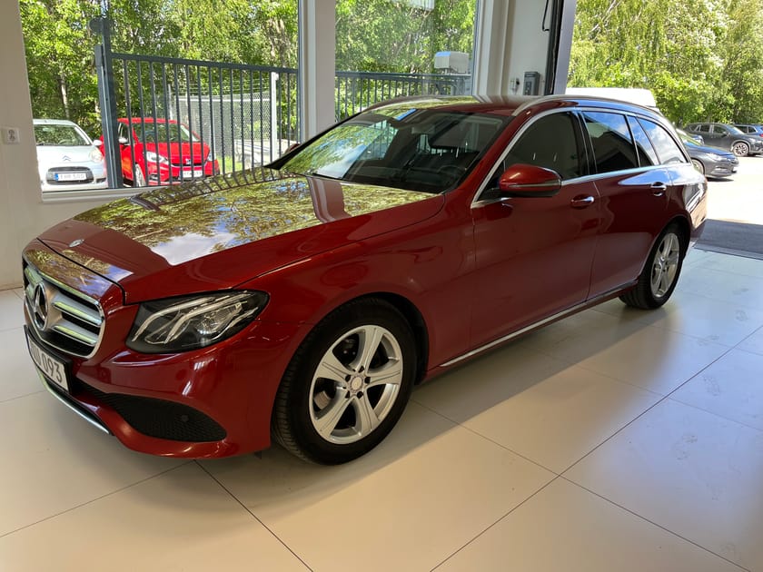 Bild 3 av Mercedes-Benz E 220 T d 