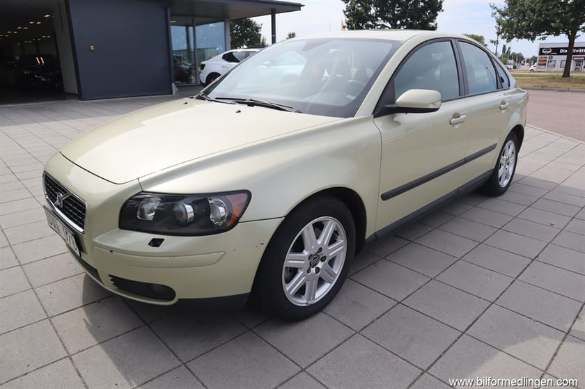 Bild 2 av Volvo S40 2.4 140hk Svensksåld Aut Drag
