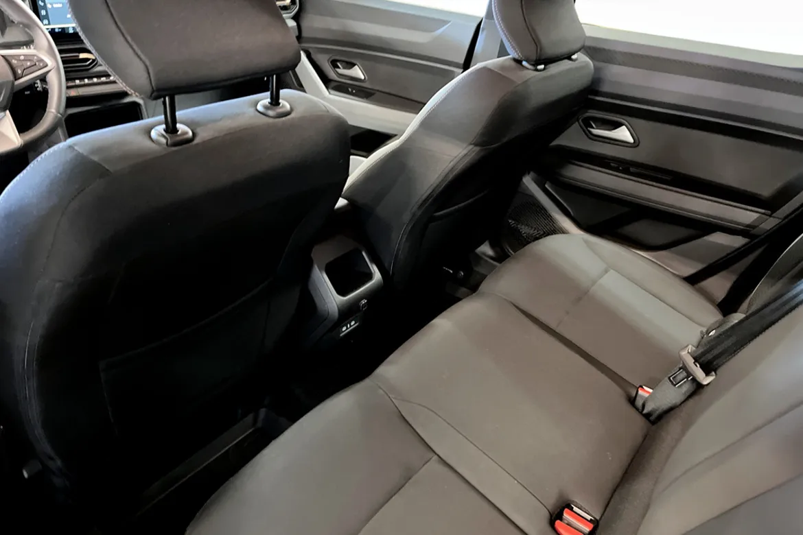 Dacia Duster HYBRID 140