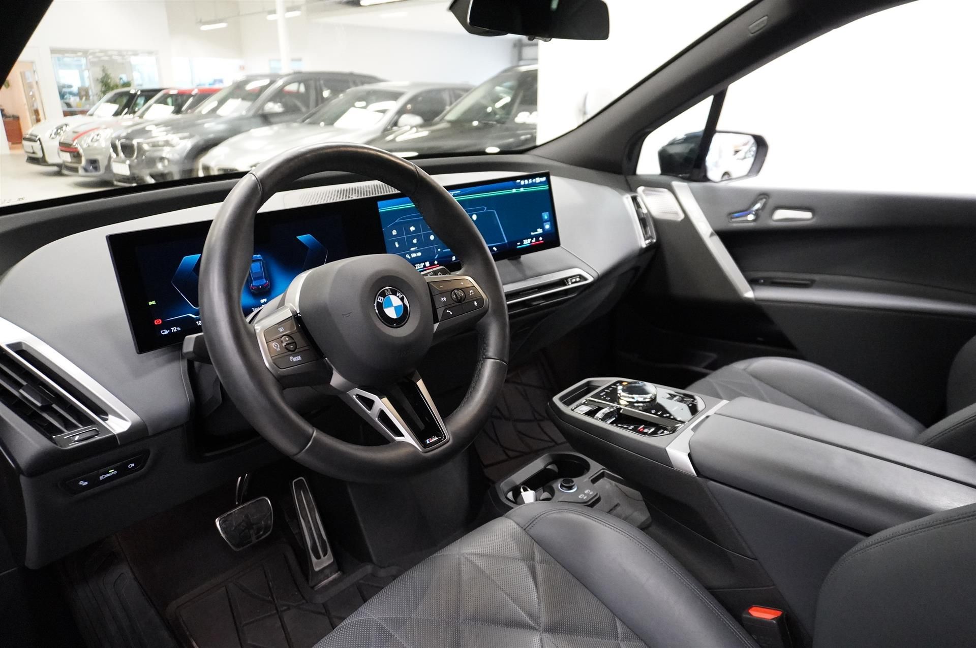 BMW iX xDrive60, 544hk, 2025