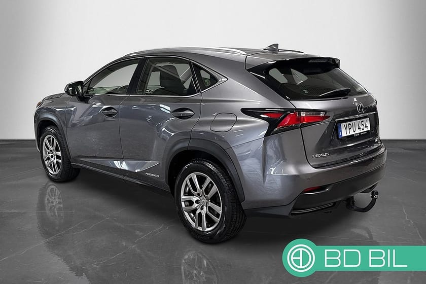 Bild 2 av Lexus NX 300h AWD NX300H 2.5 E-CVT 197HK BUSINESS BACKKAMERA HELSKINN DRAG