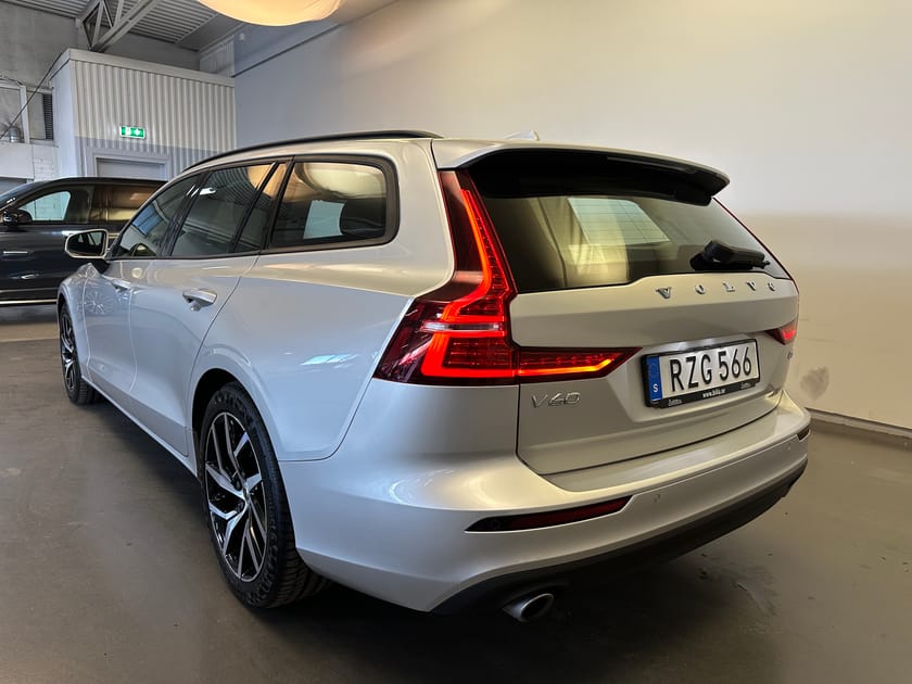Bild 5 av Volvo V60 T5 Momentum Edition / Dragkrok / Sensorer Bak/Fram / Backkamera