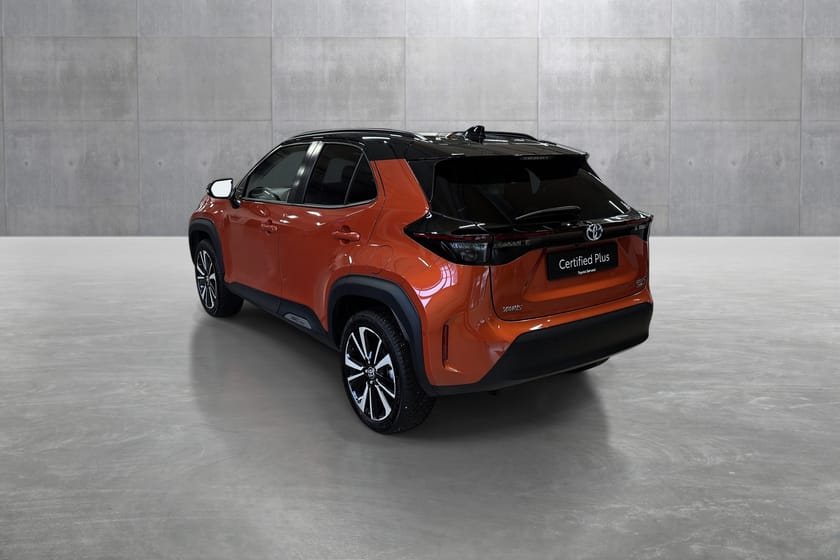 Bilde 3 av Toyota Yaris Cross Hybrid AWD-i 1.5 Bensin Automat Executive Bi-Tone