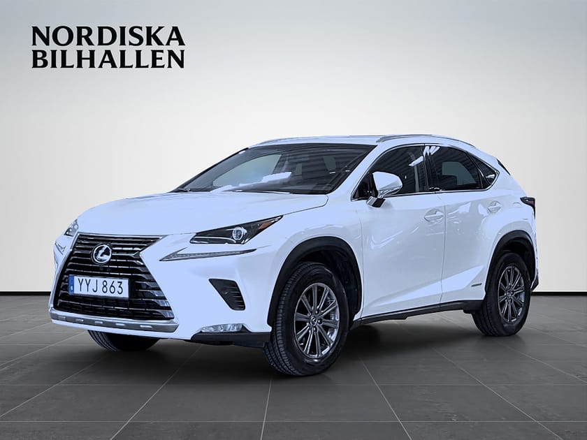 Bild 3 av Lexus NX 300h AWD 2.5 E-CVT Business Line Drag Backkamera