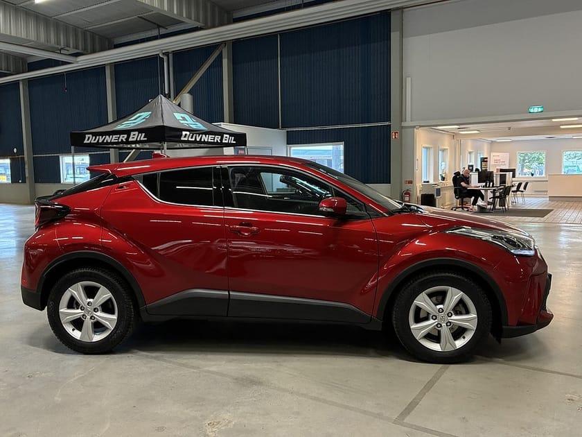Bild 3 av Toyota C-HR Hybrid CVT X-Edition V-hjul