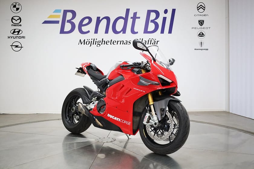 Bild 1 av Ducati Panigale V4R DQS / Akrapovic helsystem