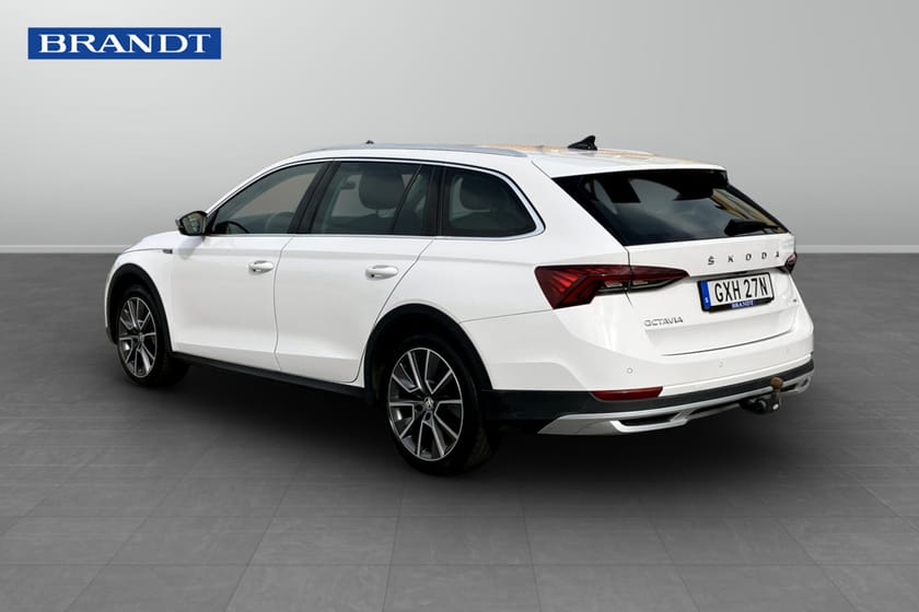 Bild 2 av Škoda Octavia Scout 2.0 TDI 4x4 DSG Sekventiell 200hk