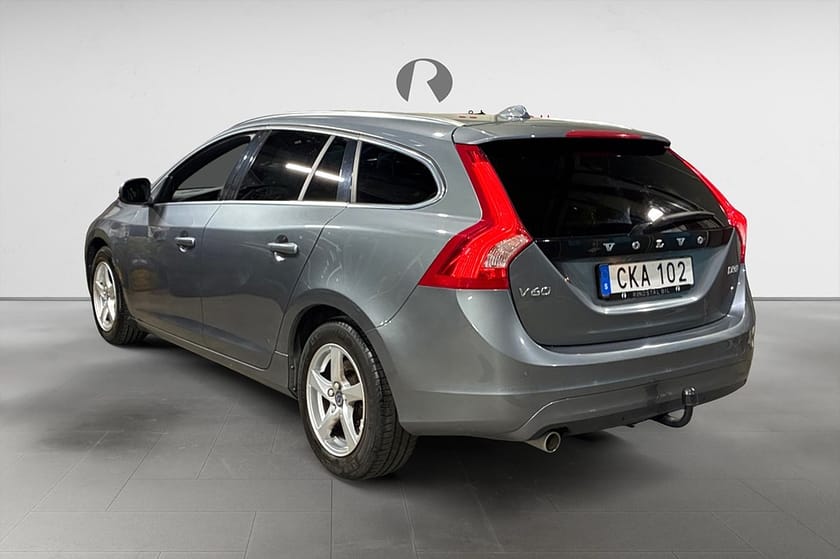 Bild 5 av Volvo V60 D3 150 HK AUT SUMMUM DRAG NAVI SKINN PDC 11700MIL 16"
