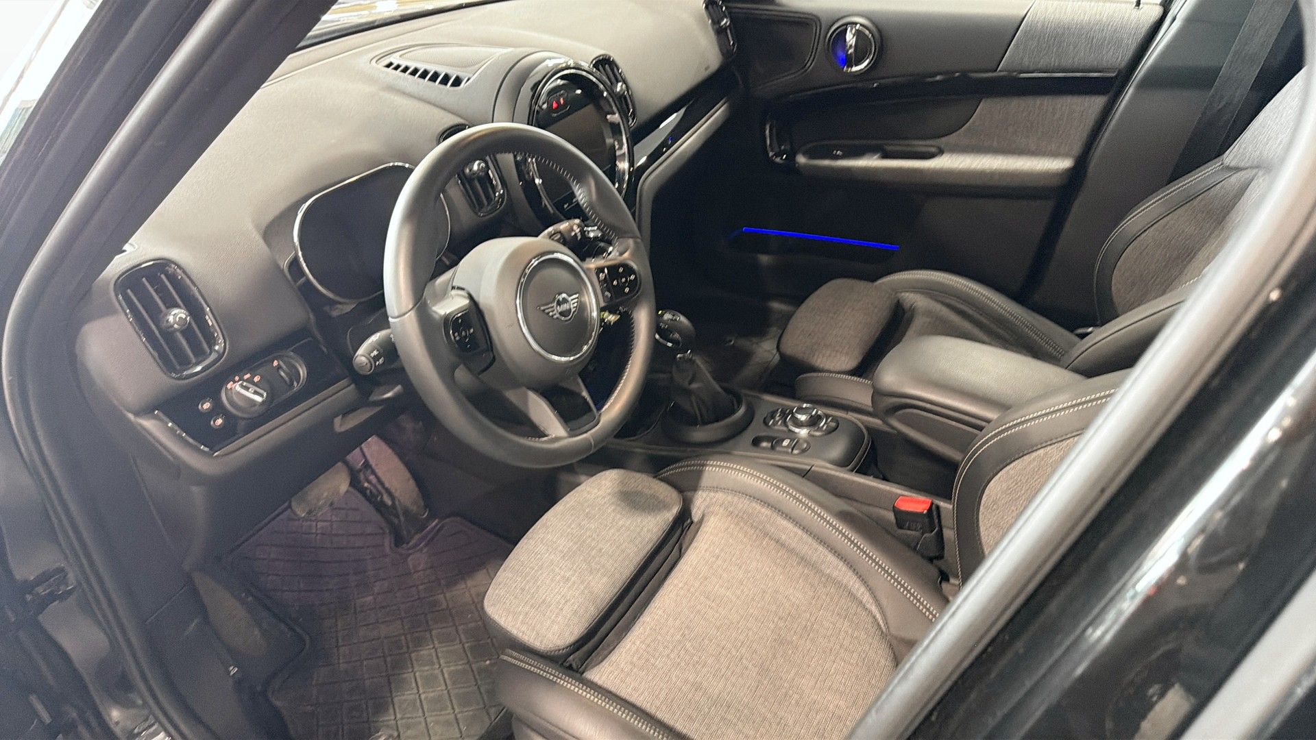 MINI Countryman Cooper SE ALL4 2023, kuva 6/10