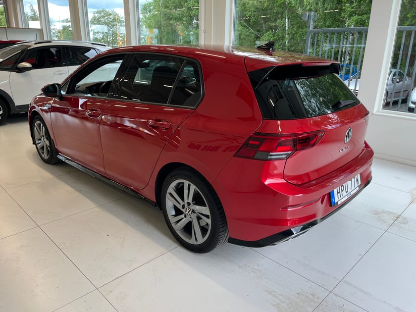 Bild 4 av Volkswagen Golf 1,5 eTsi Aut R-Line