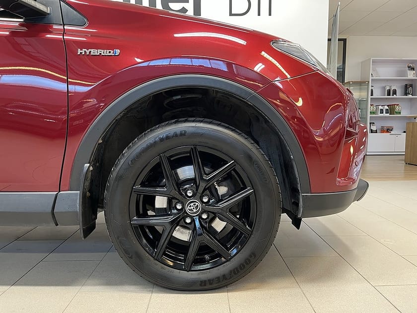 Bild 4 av Toyota RAV4 Hybrid 2.5 Dual AWD 197hk I Dragkrok I Värmare