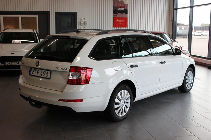 Bild 3 av Škoda Octavia Kombi Skoda 1.6 TDI DSG Drag