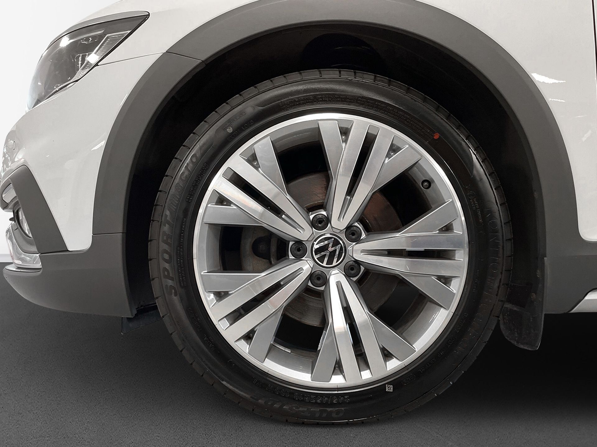 Volkswagen Passat 2021, bild 5/15