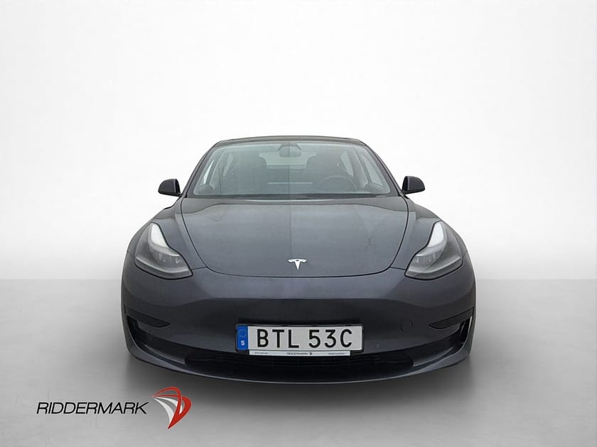 Bild 3 av Tesla Model 3 Standard Range Plus Autopilot Skinn Svensksåld