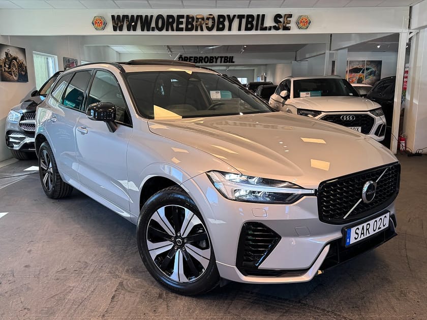 Bild 1 av Volvo XC60 Recharge T6 AWD Plus Dark Edition Pano Gps BLIS SE SPEC