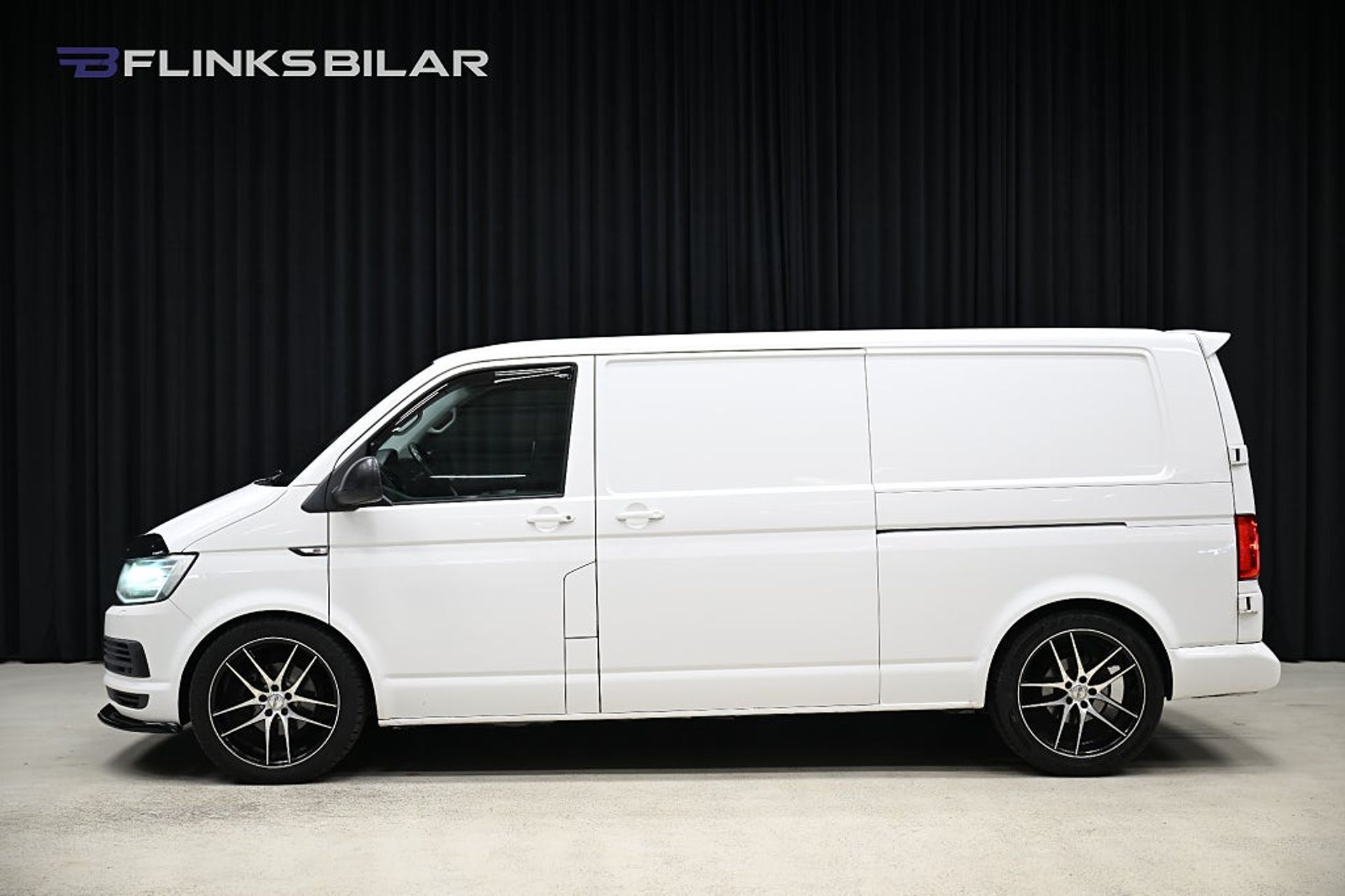 Volkswagen Transporter 2016, bild 2/10