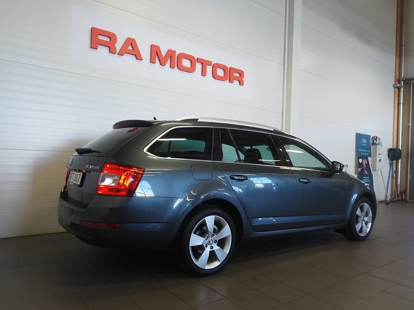 Bild 5 av Škoda Octavia Kombi Skoda 1.4 TSI 150hk Style Premium Drag P-Värm Nav B-Kam