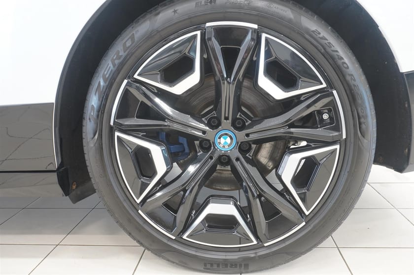 Bild 4 av BMW iX xDrive40 xDrive 40 Sport Exclusive Innovation