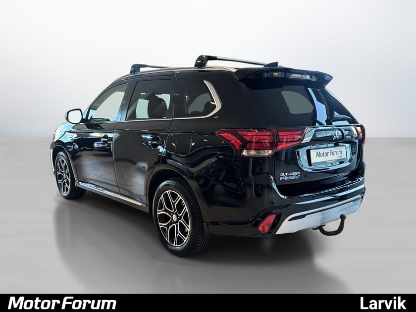 Bilde 4 av Mitsubishi Outlander PHEV Instyle | NYBILGARANTI | Hengerfeste | CARPLAY | NORSK