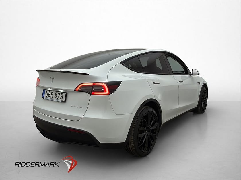 Bild 3 av Tesla Model Y Long Range AWD Svensksåld Värmepump