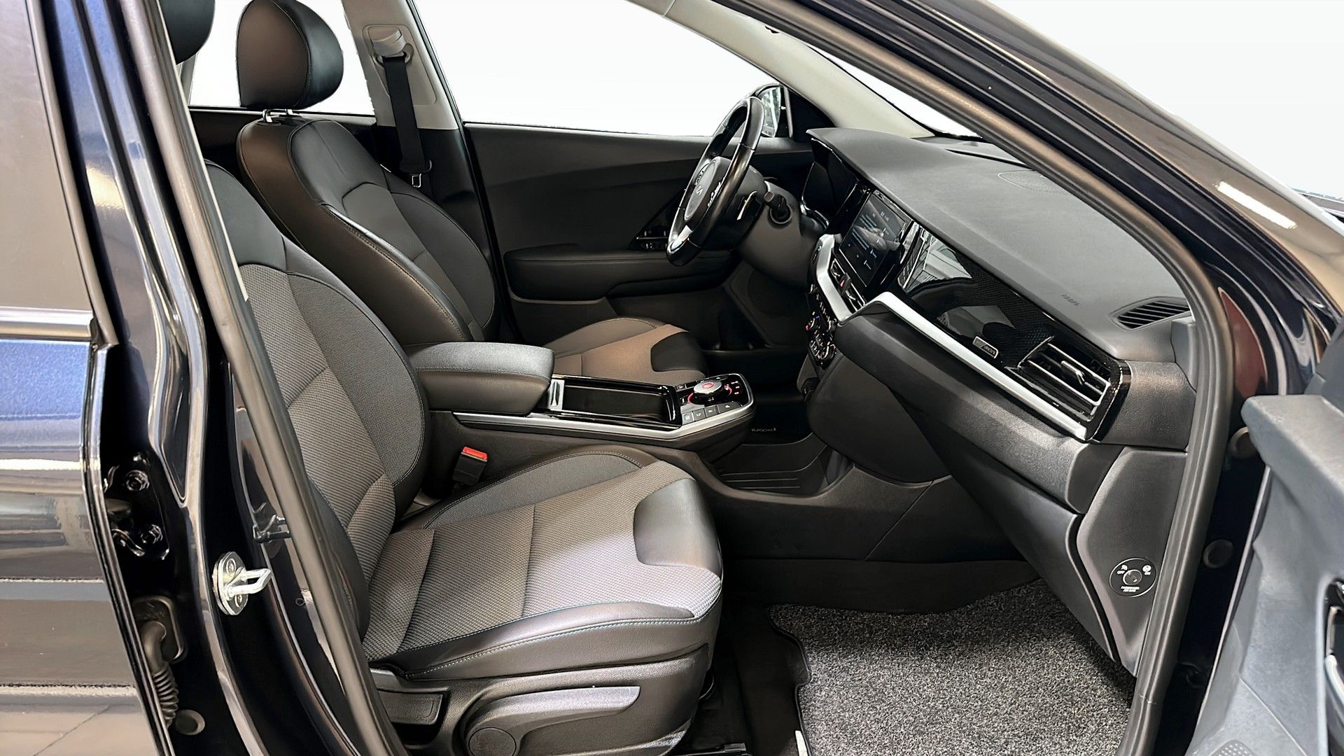 Kia e-Niro E-ADVANCE 2022, photo 3/22