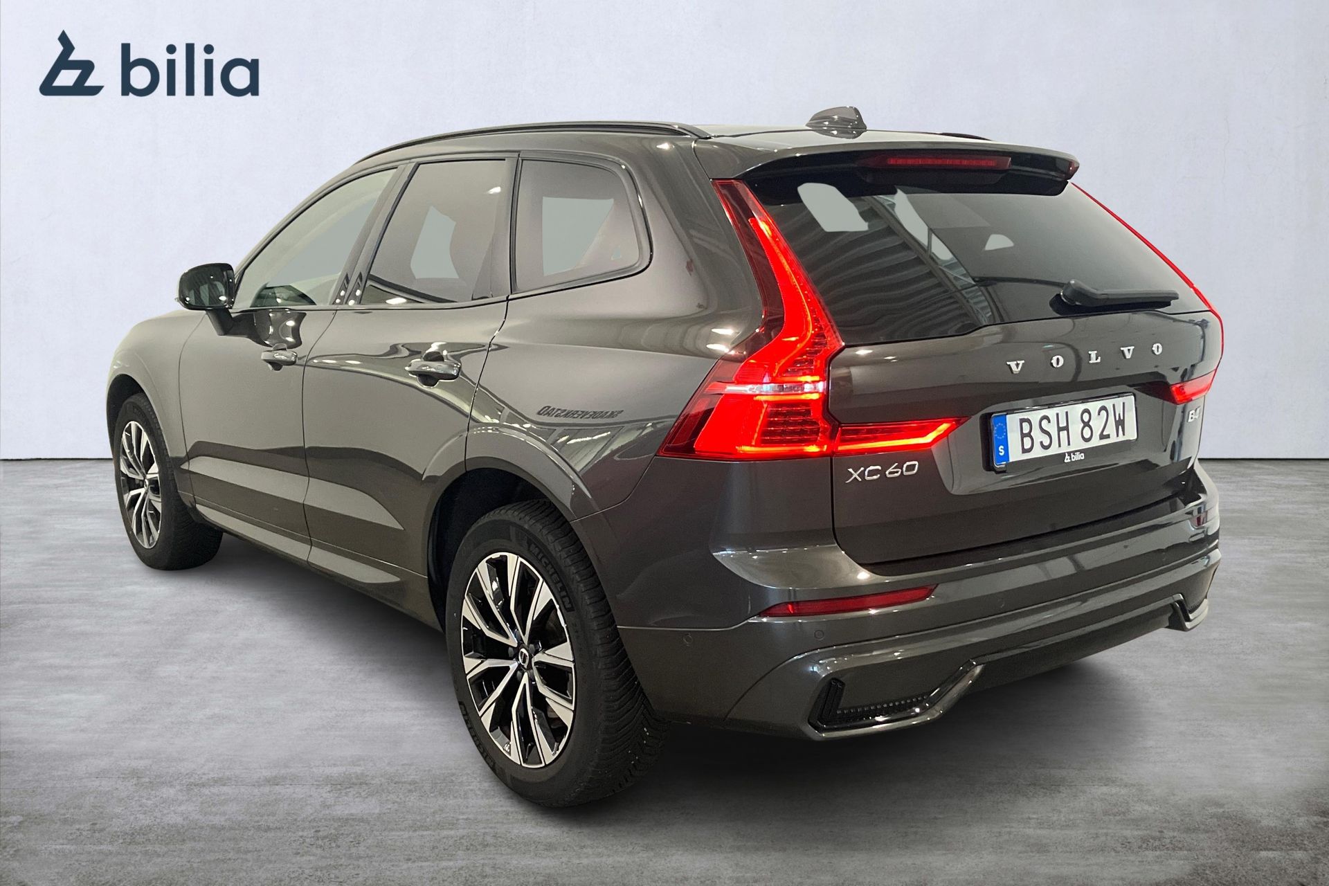 Volvo XC60 B4 AWD 2024, bild 2/10