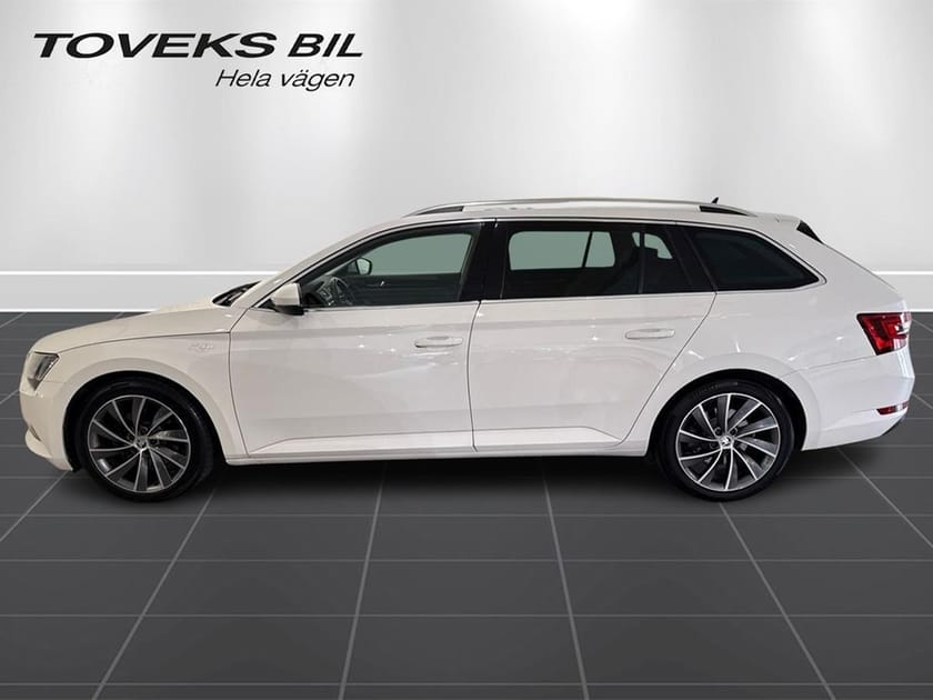 Bild 4 av Škoda Superb Kombi SUP.COM   GRTL&K  TD140/2.0A7A
