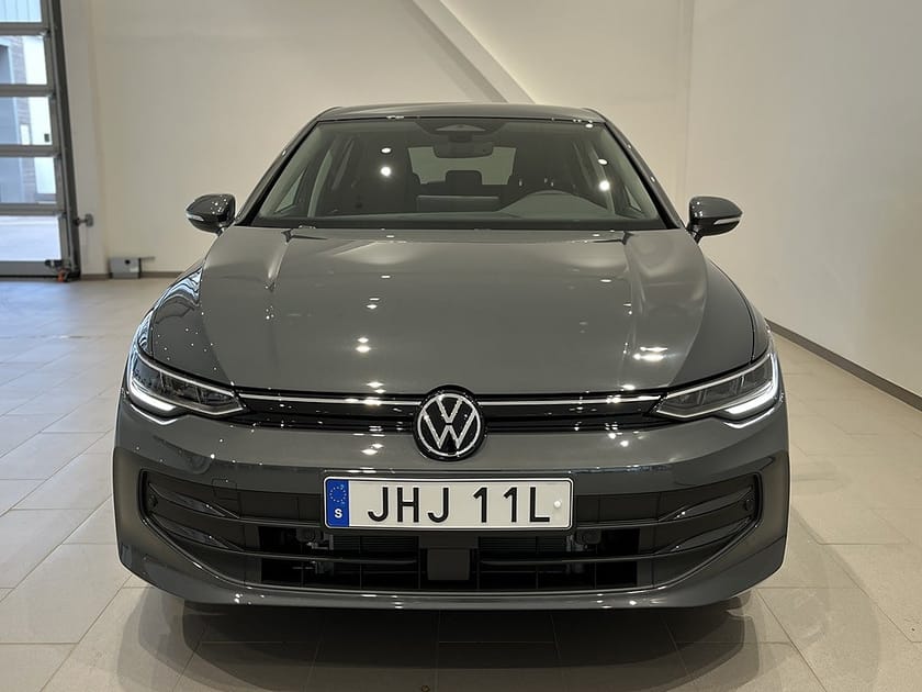 Bild 2 av Volkswagen Golf LIFE 1,5 ETSI 150 HK DSG7 | LAGERBIL