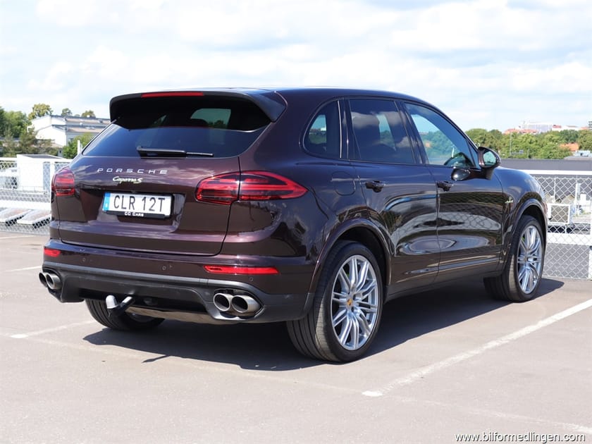 Bild 3 av Porsche Cayenne S E-Hybrid 416hk S/V-hjul Pano Bose Drag