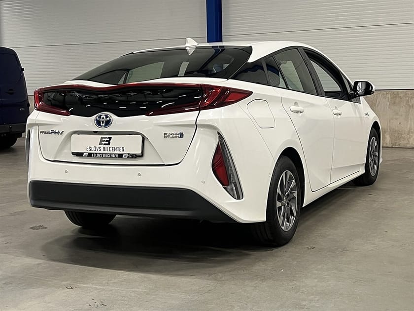Bild 3 av Toyota Prius Plug-in Hybrid 1.8 123 HK / Executive / JBL / HUD /