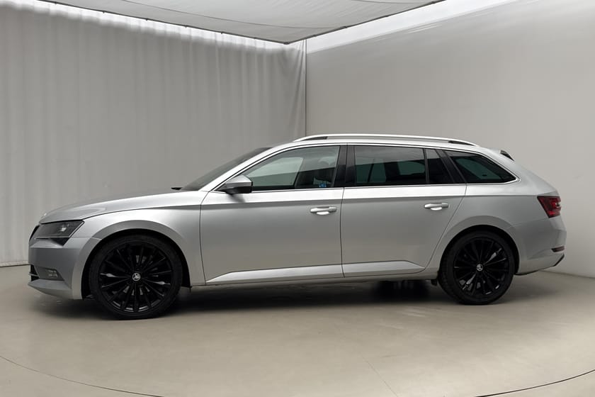 Bild 2 av Škoda Superb Kombi 2.0 TDI 4x4 (190hk) L&K Drag GPS