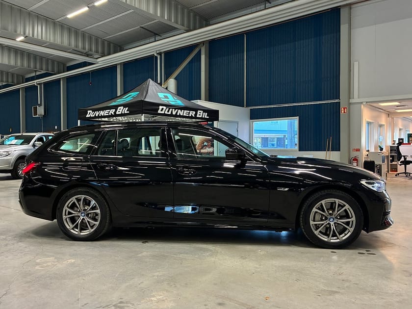 Bild 4 av BMW 330e Touring