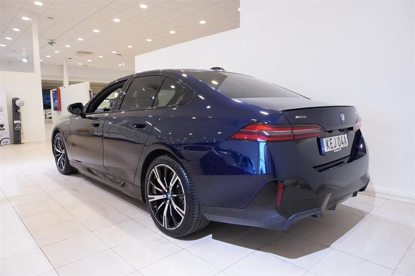 Bild 5 av BMW 550e xDrive Sedan