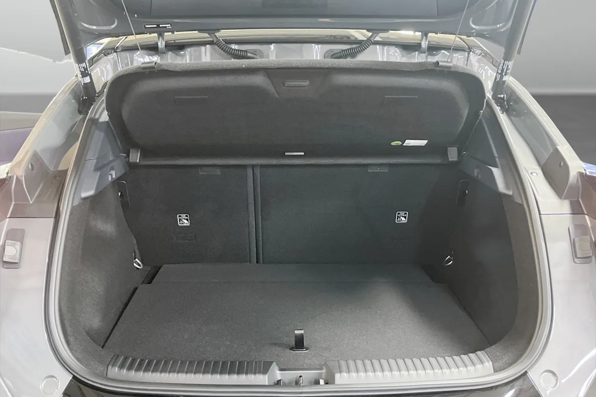 Lynk & Co 02 EV