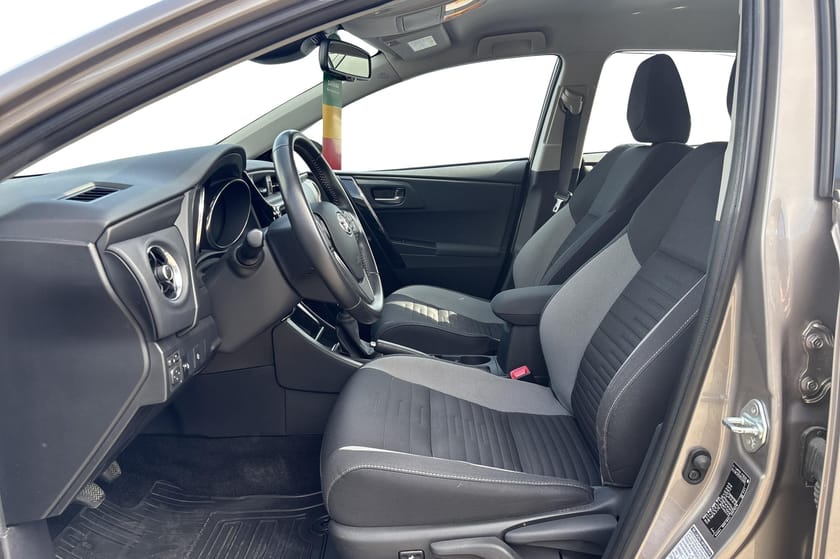 Bilde 3 av Toyota Auris Active I Velhodt I En eier