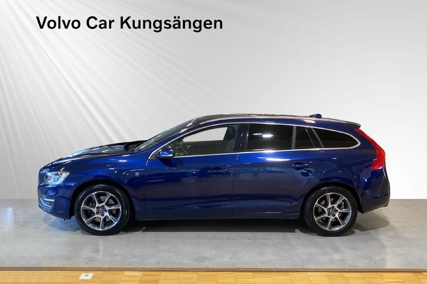 Bild 2 av Volvo V60 D4 AWD Ocean Race Business E DRAG LÄDER LÅGA MIL