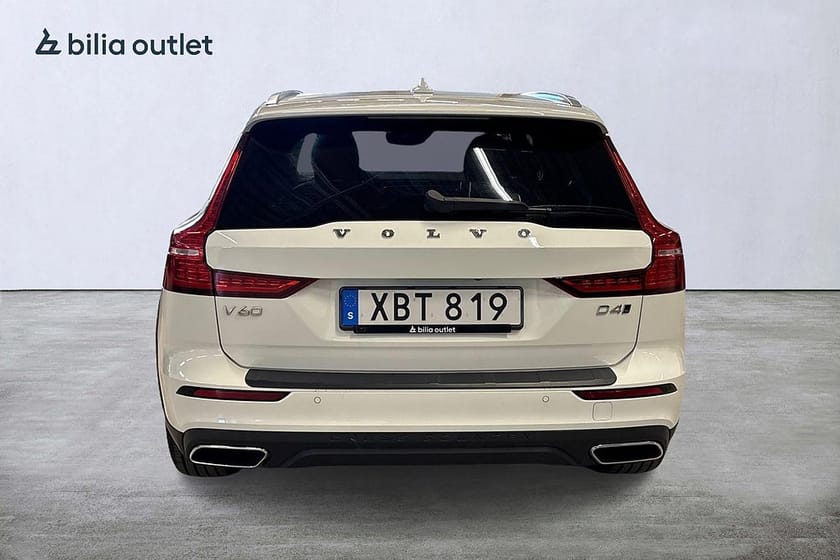 Bild 5 av Volvo V60 Cross Country D4 AWD Geartronic Momentum / VOC / Rattvärme / Adp-fart