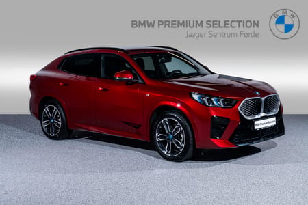 BMW iX2 xDrive30 FullyCharge-Krok-Adaptiv Cruise-Harman/Kardon++