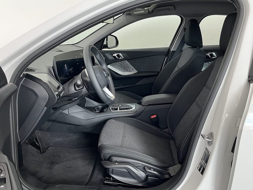 Bild 5 av BMW 120 M Sport Design Nav Drive/Park-assist Rattvärme