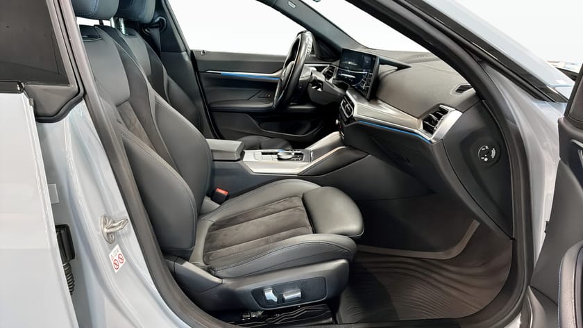 Bild 3 av BMW i4 eDrive40 Gran Coupé M Sport Driving Assist Pro El Stolar 360 Cam Drag